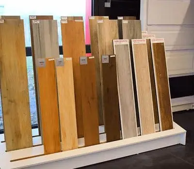 1625784393-carrelage-imitation-bois